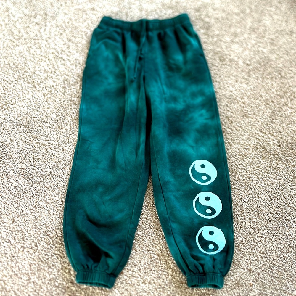Pac sun sweat pants like new !
